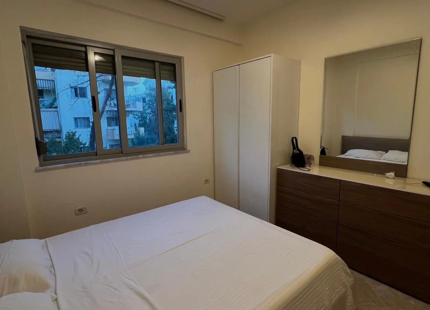 Cozy Apartment With Balcony Golem