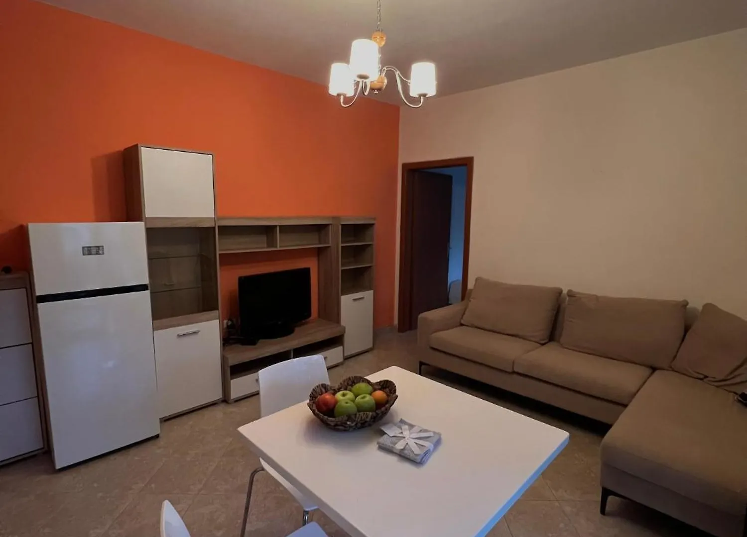 Cozy Apartment With Balcony Golem